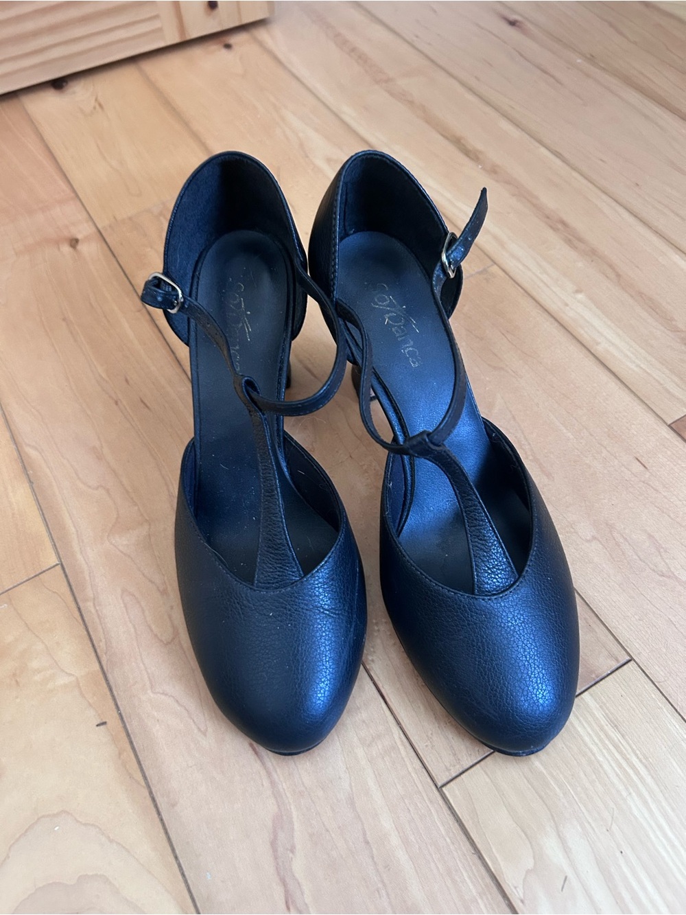 Dancing shoes new wtt